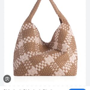 Shiraleah  Blythe plain Hobo in sand